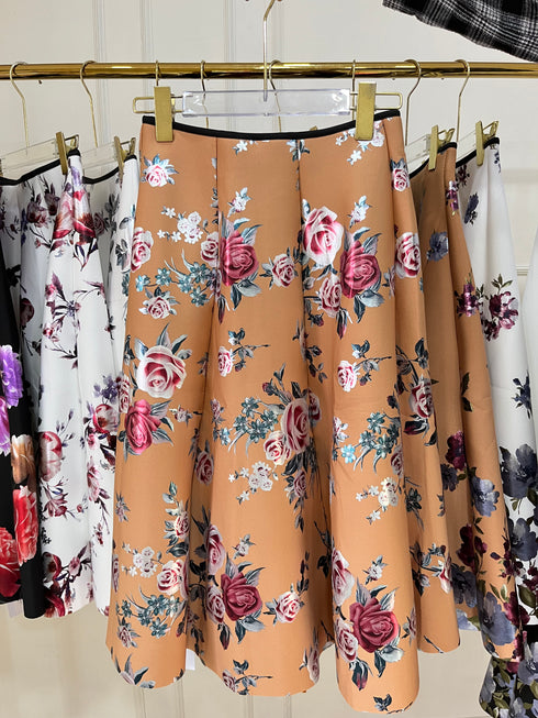 Women Floral Print Flared Skirts